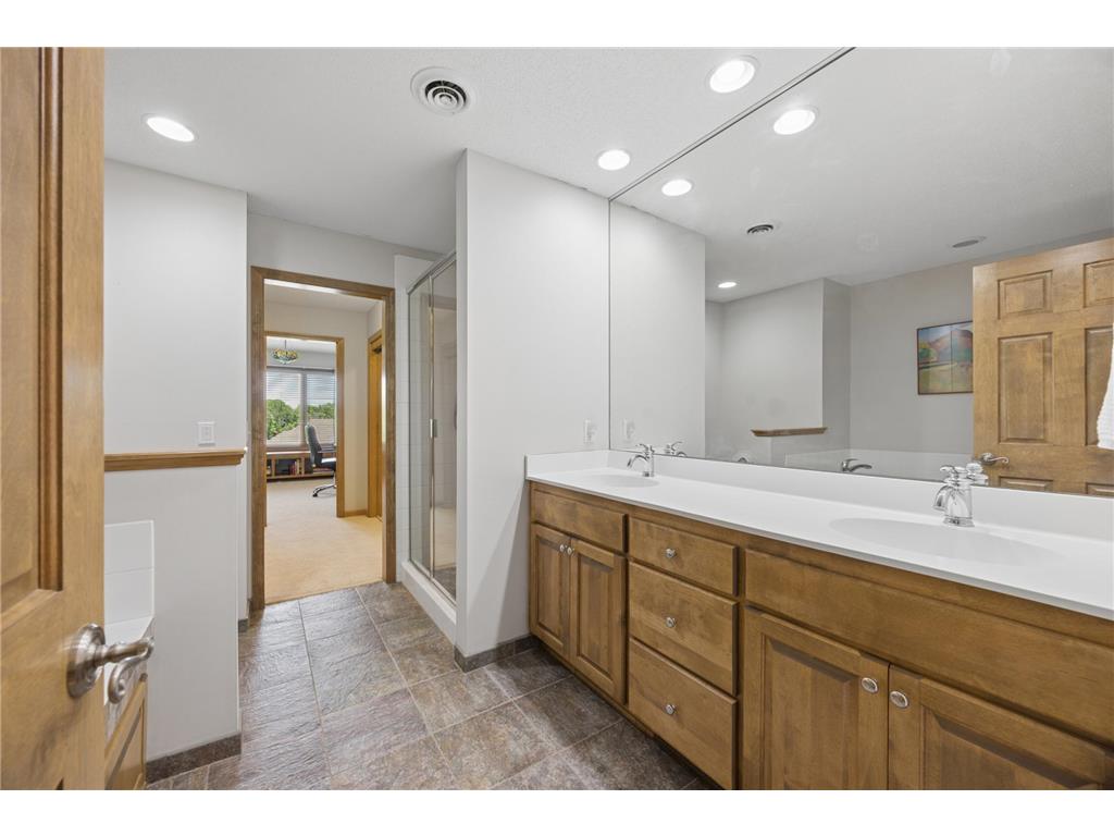 365 Willoughby Way W Minnetonka MN 55305 7081765 image23