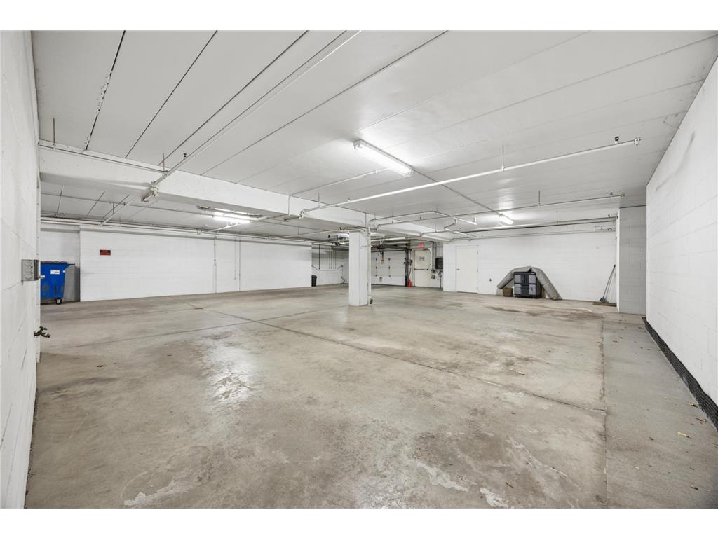365 Willoughby Way W Minnetonka MN 55305 7081765 image32