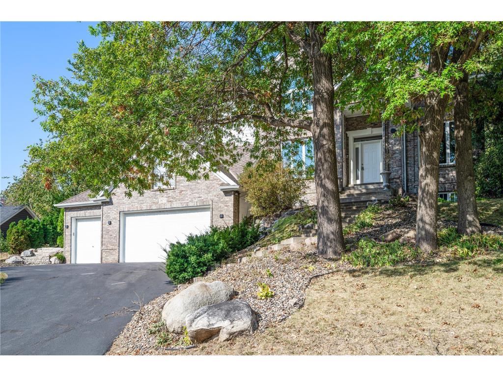 3651 Woodland Trail Eagan MN 55123 6619067 image1