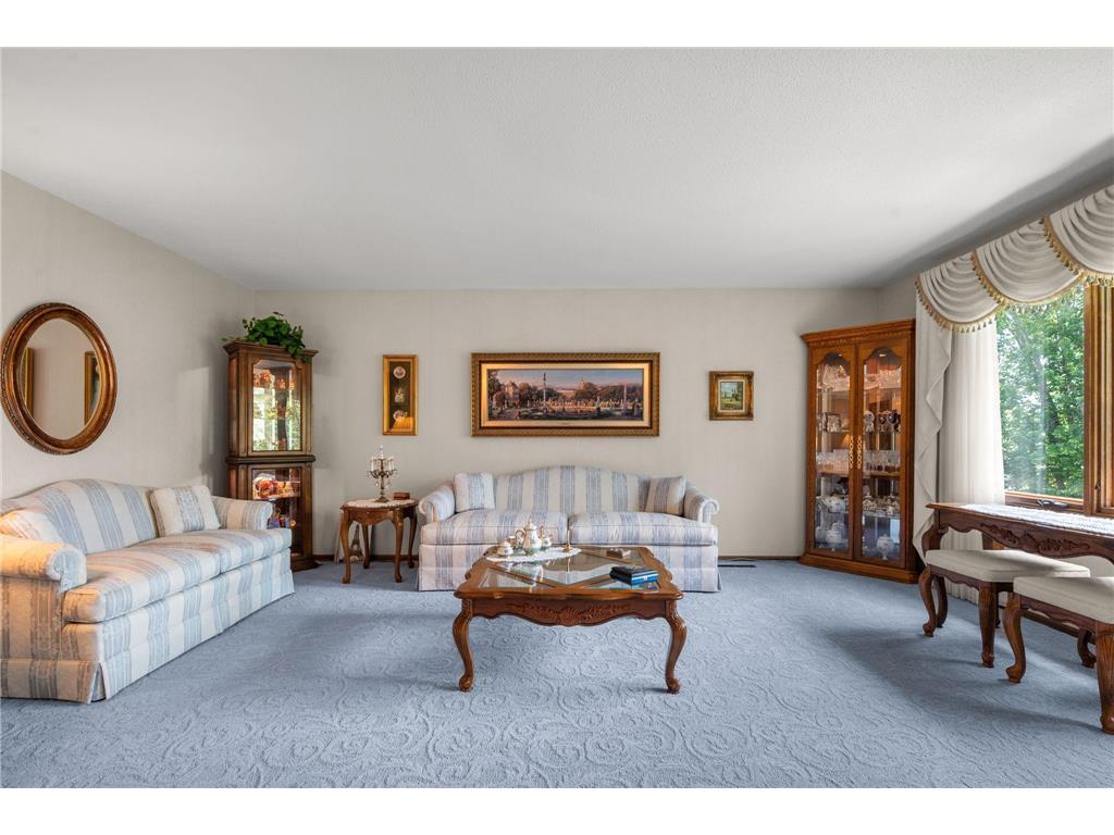 3653 Grenadier Trail N Oakdale MN 55128 7084044 image8