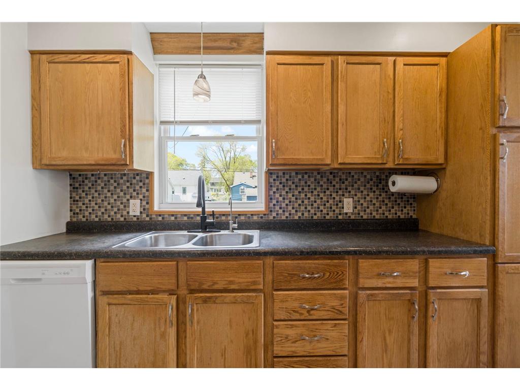3653 Lee Avenue N Robbinsdale MN 55422 7069811 image14