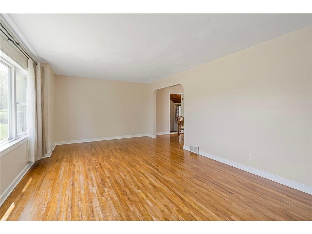 3653 Lee Avenue N Robbinsdale MN 55422 7069811 image4