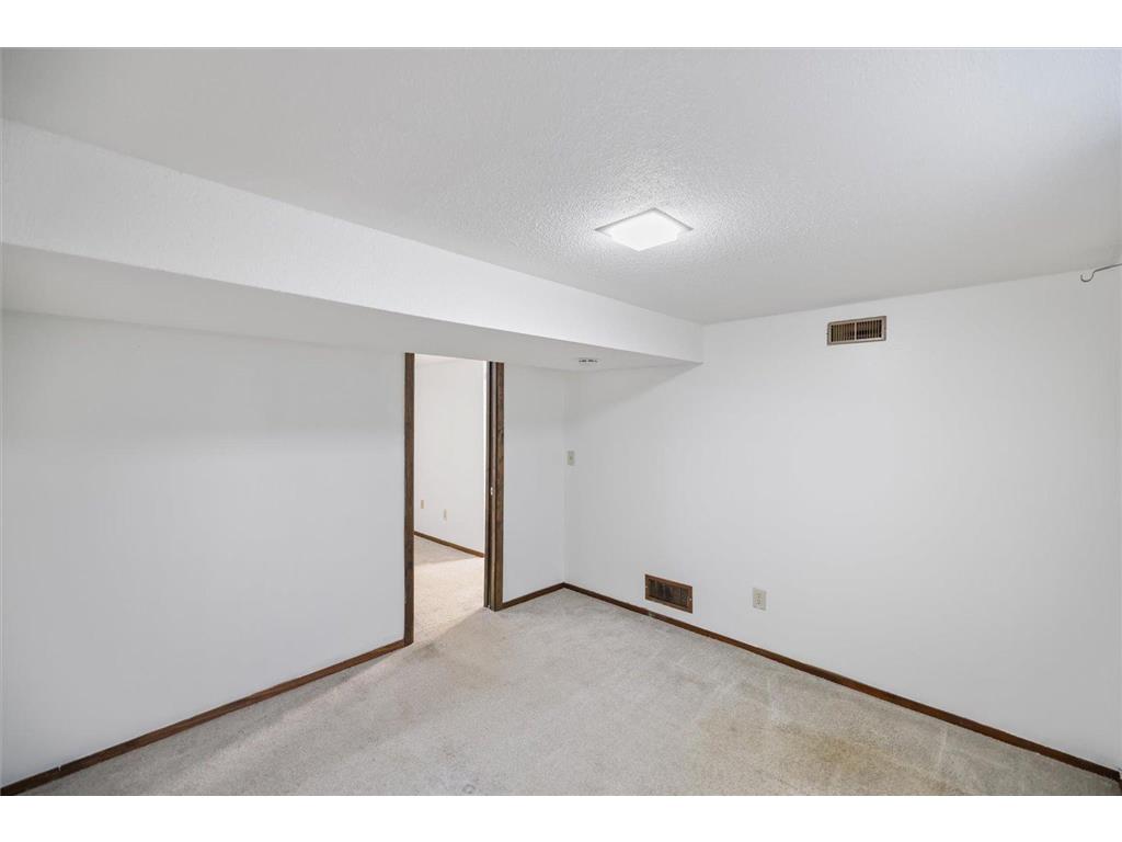 3656 Brookdale Drive N Brooklyn Park MN 55443 7088429 image24
