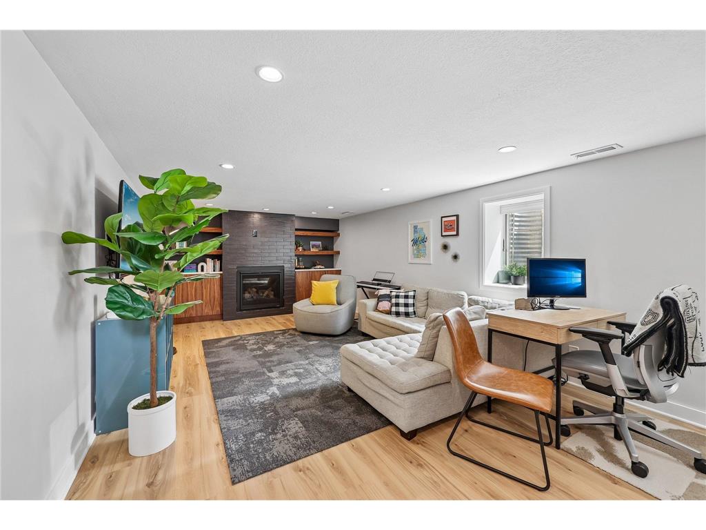 3658 Pierce Street NE Minneapolis MN 55418 7044871 image17