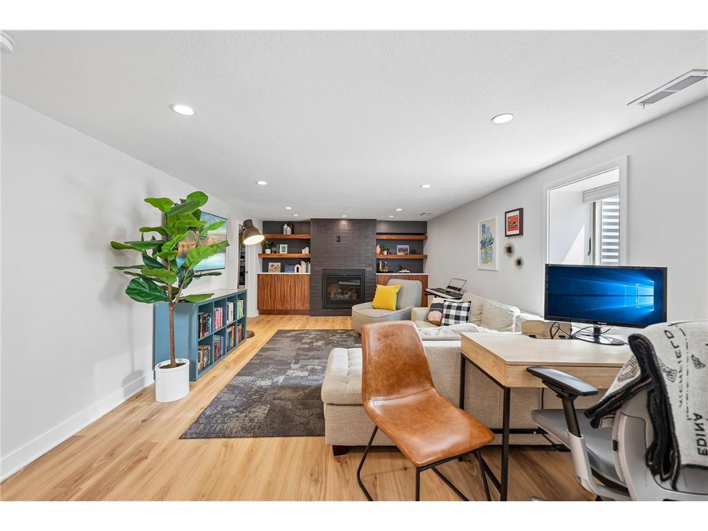 3658 Pierce Street NE Minneapolis MN 55418 7044871 image18