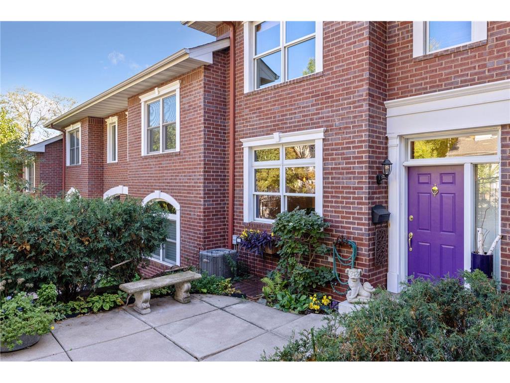 366 Ramsey Street Saint Paul MN 55102 6488719 image1