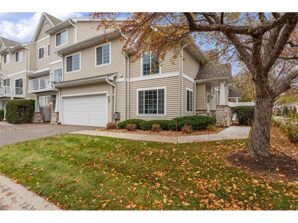 366 Willoughby Way W Minnetonka MN 55305 6459420 image1