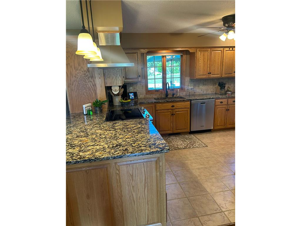 3660 8th Street NE Willmar MN 56201 7091995 image10