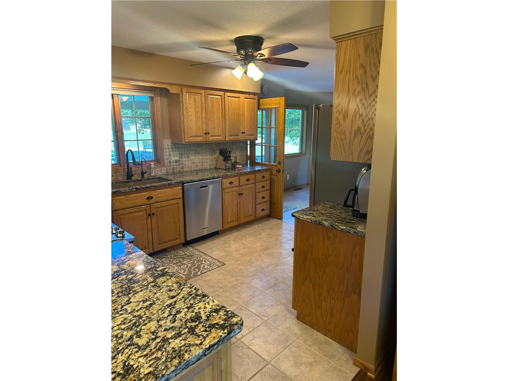 3660 8th Street NE Willmar MN 56201 7091995 image11