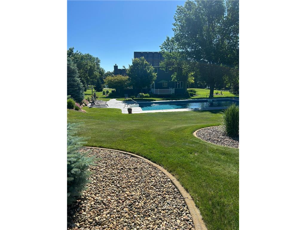 3660 8th Street NE Willmar MN 56201 7091995 image2