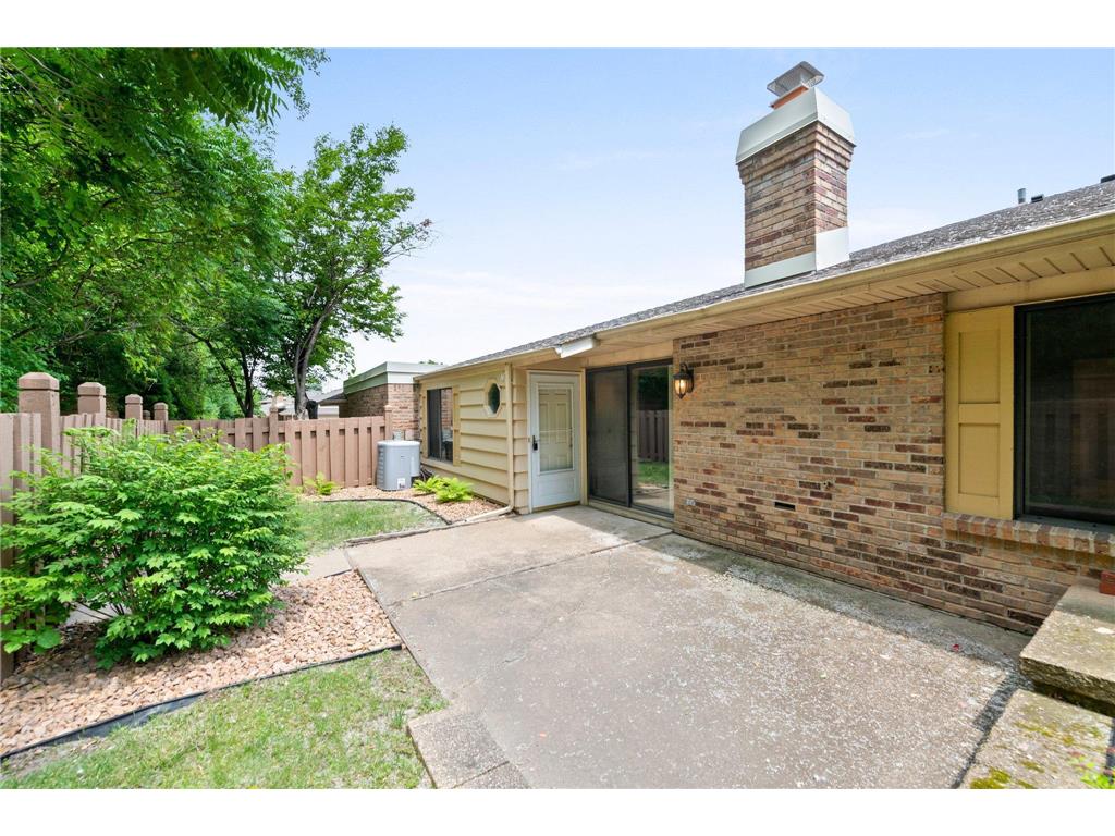 3660 Independence Avenue S 40, Saint Louis Park, MN 55426 MLS