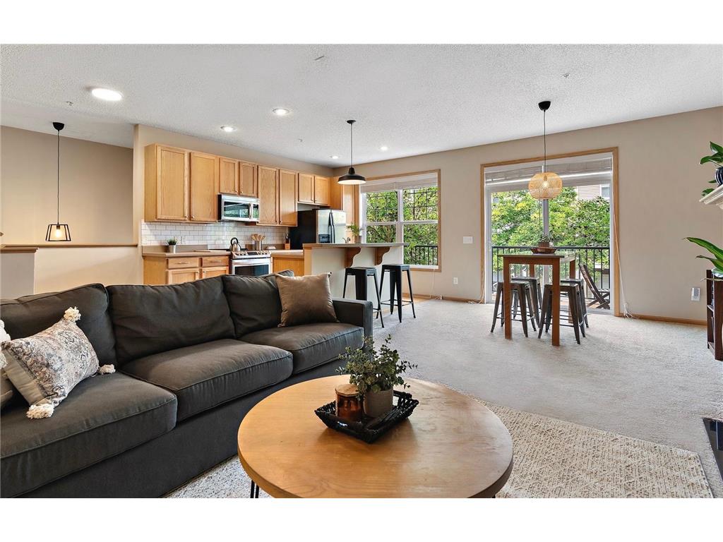 3661 Hazel Trail #C Woodbury MN 55129 6619429 image1