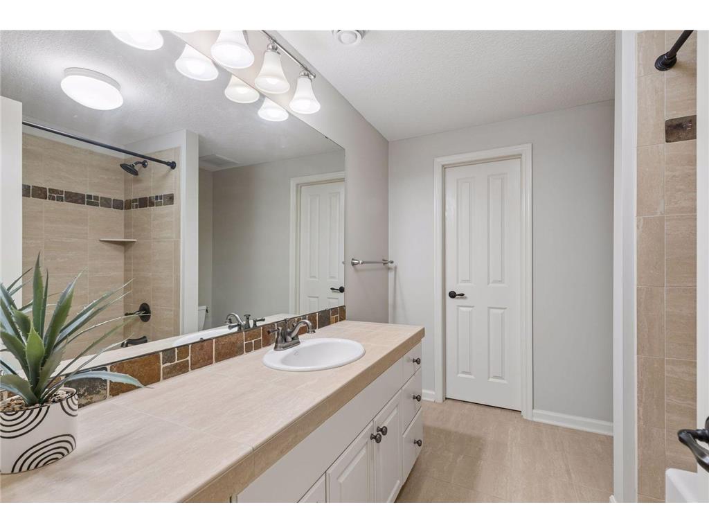 3667 Lerive Way Chaska MN 55318 - Bavaria 7084133 image58