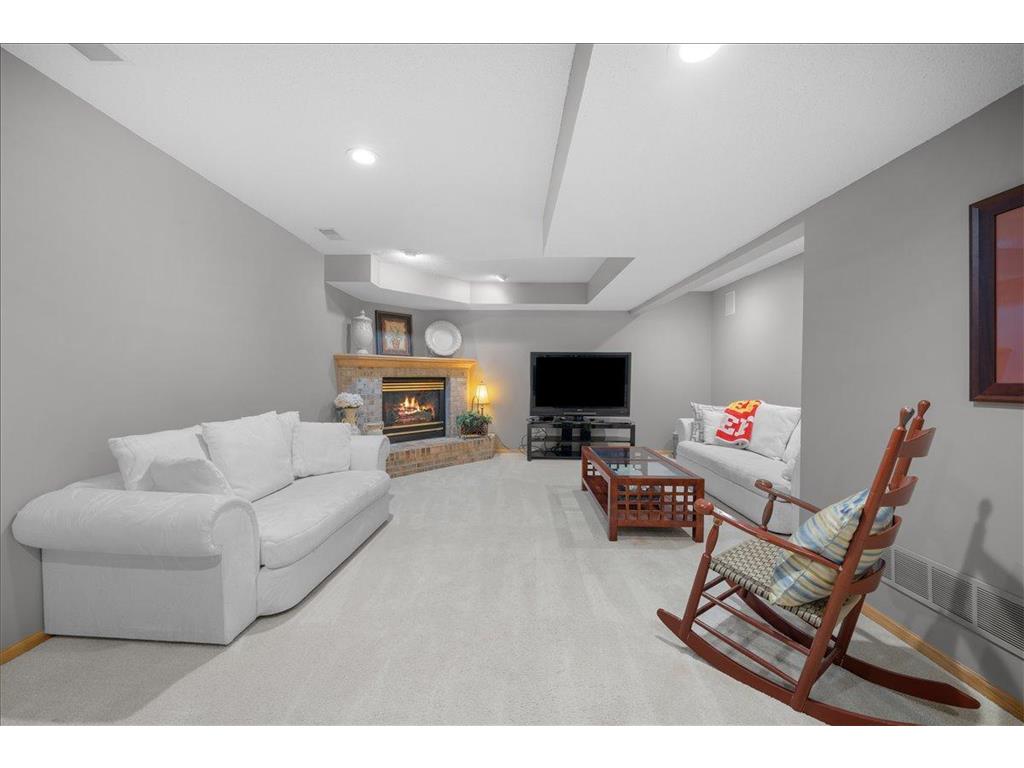 3667 Woodland Trail Eagan MN 55123 7087958 image24