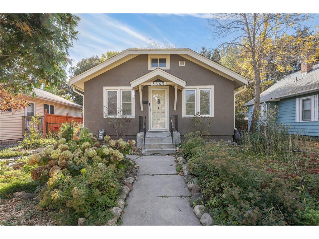 3669 Hubbard Avenue N Robbinsdale MN 55422 6694077 image1