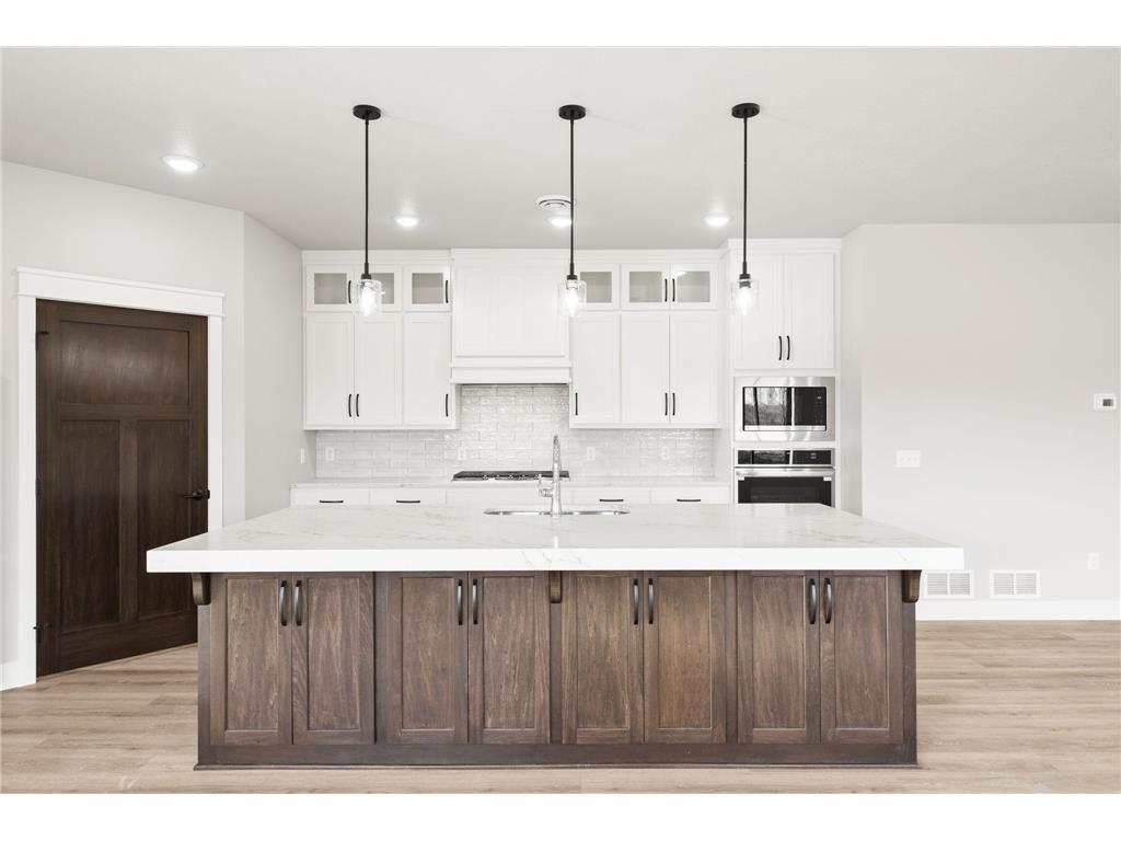 3674 36th Street S Saint Cloud MN 56301 7038005 image3