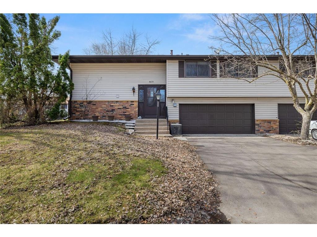 3679 Granada Circle N, Oakdale, MN, 55128 MLS 6360400 Edina Realty