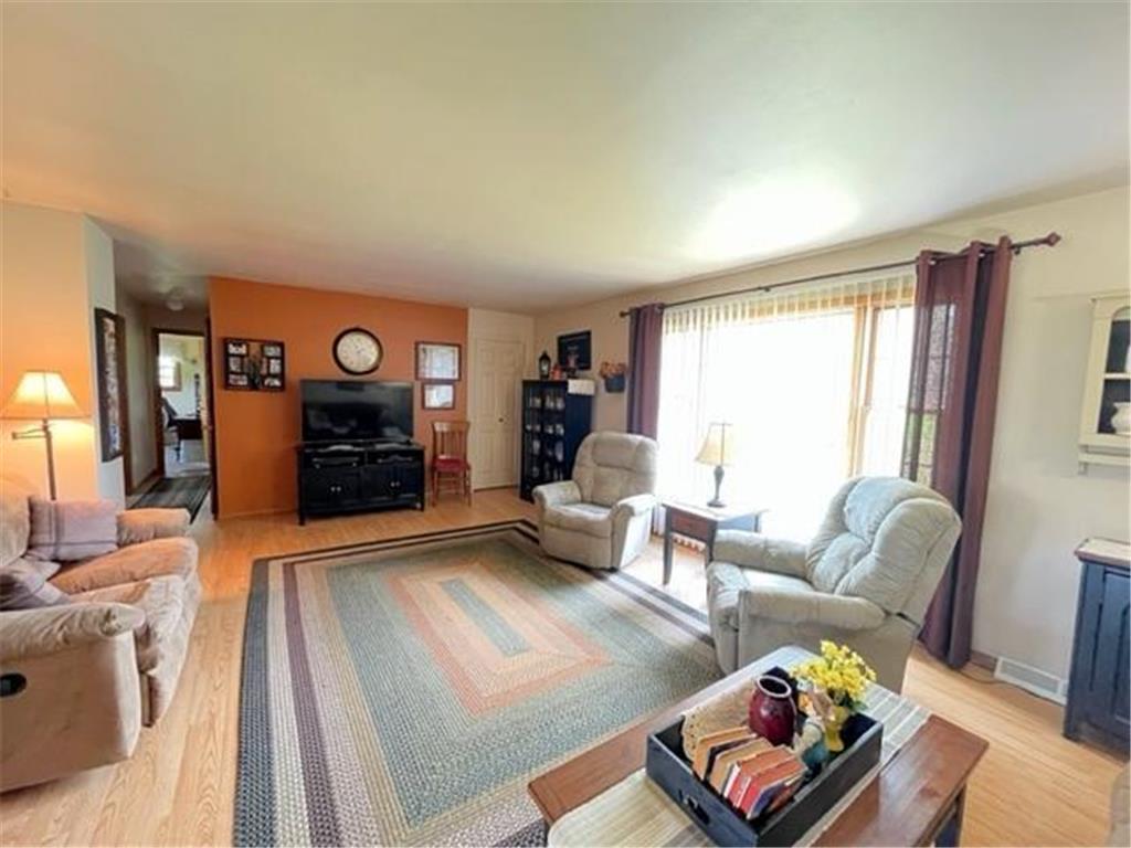 368 8th Avenue Clayton WI 54004 6393821 image1