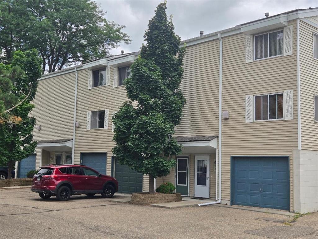 368 Dorland Road S Maplewood MN 55119 6748276 image1