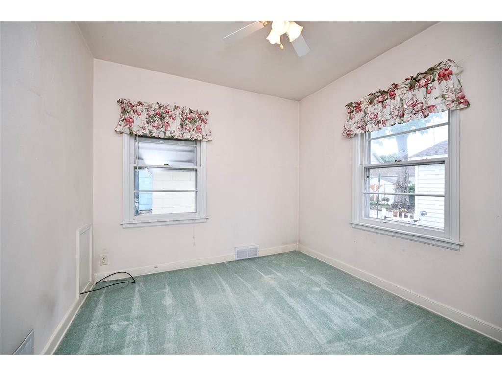 368 W Sarnia Street Winona MN 55987 7090656 image11