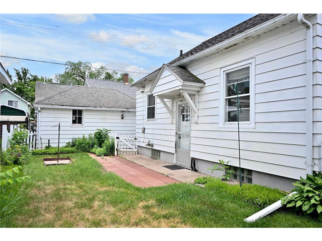 368 W Sarnia Street Winona MN 55987 7090656 image18