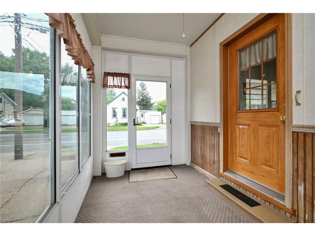 368 W Sarnia Street Winona MN 55987 7090656 image2