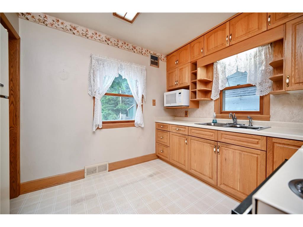 368 W Sarnia Street Winona MN 55987 7090656 image5