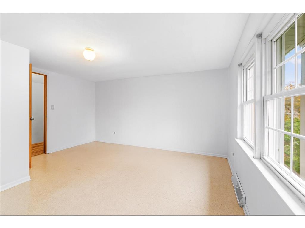 368 Young Street S Prescott WI 54021 6805496 image16