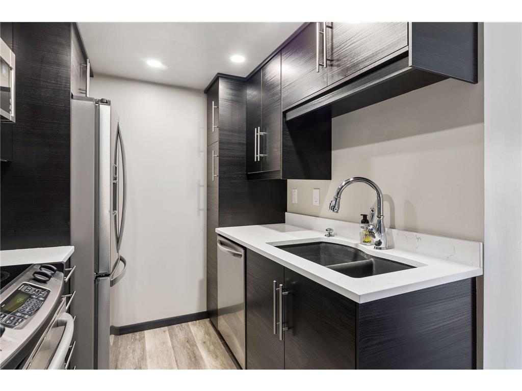 3680 Independence Avenue S #10 Saint Louis Park MN 55426 7080762 image17