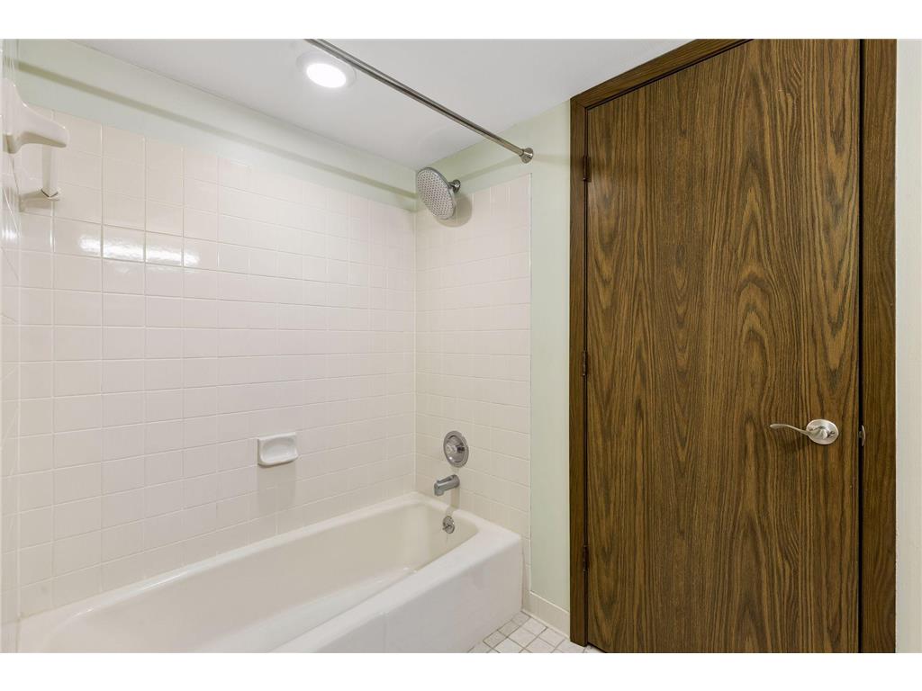 3680 Independence Avenue S #10 Saint Louis Park MN 55426 7080762 image29