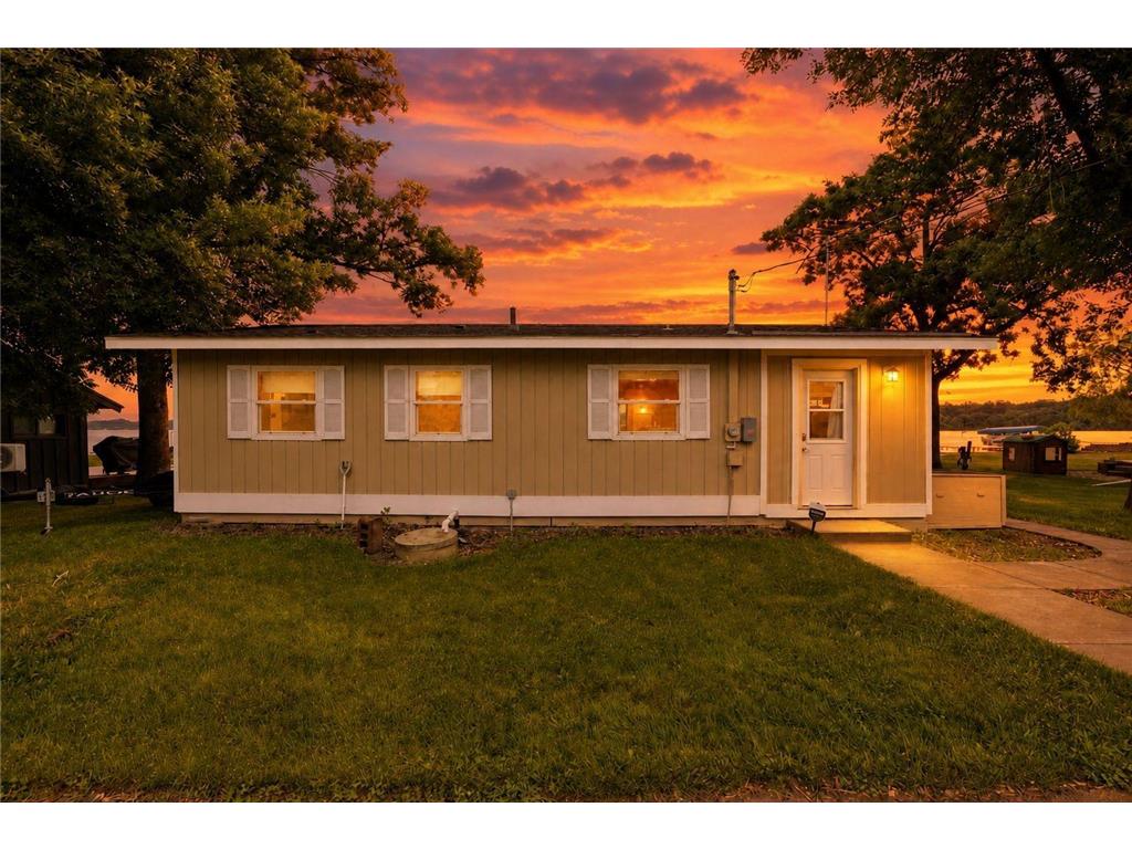 3682 Norris Avenue NW Annandale MN 55302 - French 7097607 image1
