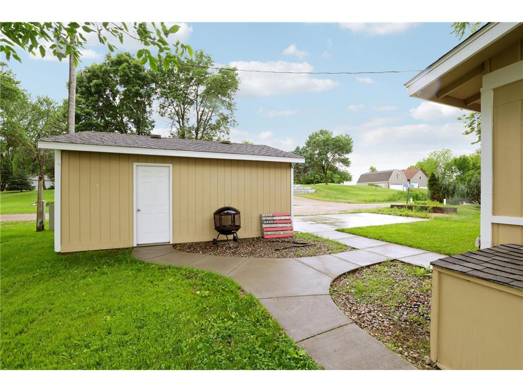 3682 Norris Avenue NW Annandale MN 55302 - French 7097607 image31