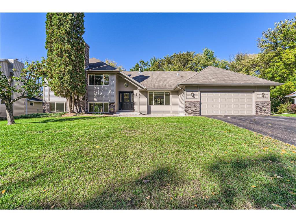 3683 Pineview Drive Vadnais Heights MN 55127 6446421 image1