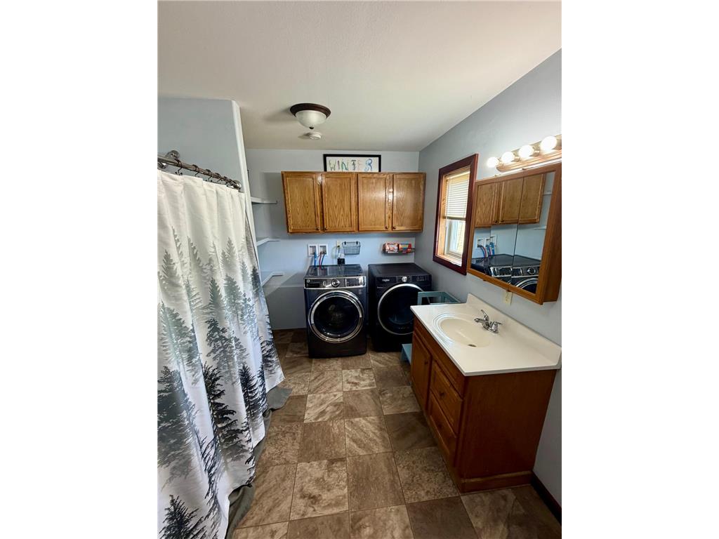 36866 KRUEGER Loop Dent MN 56528 7055041 image10