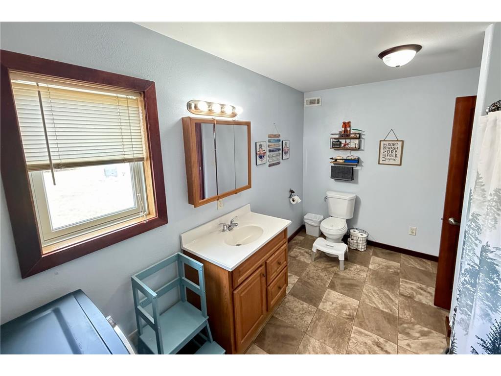 36866 KRUEGER Loop Dent MN 56528 7055041 image11