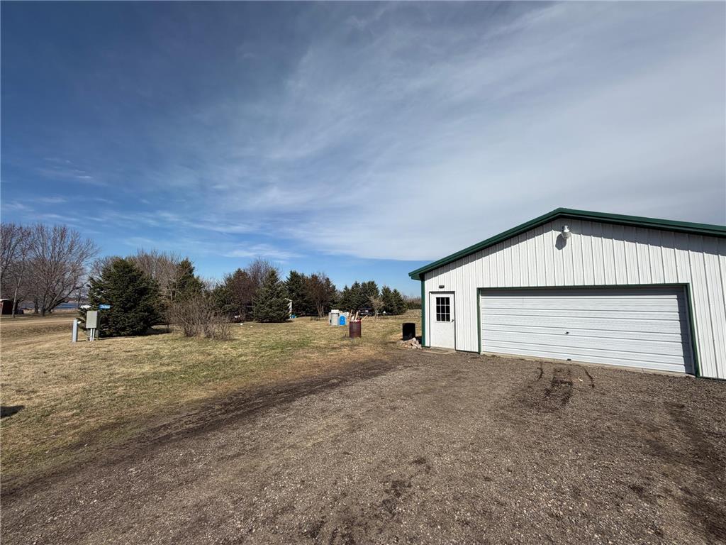 36866 KRUEGER Loop Dent MN 56528 7055041 image2
