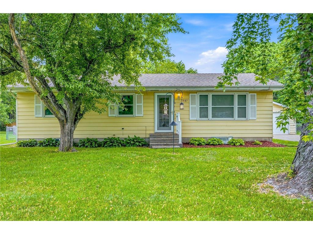 3687 Arcade Street N Vadnais Heights MN 55127 7086959 image1