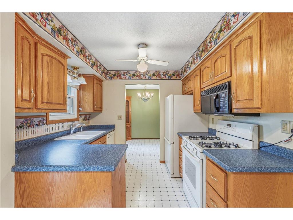 3687 Arcade Street N Vadnais Heights MN 55127 7086959 image13