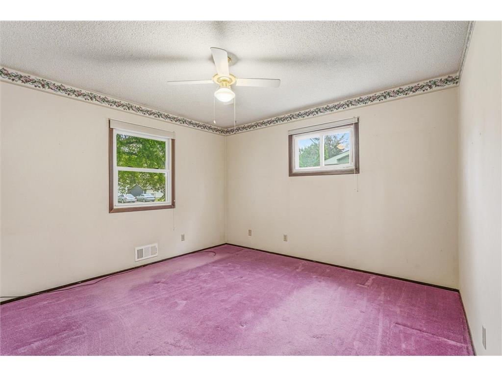 3687 Arcade Street N Vadnais Heights MN 55127 7086959 image19