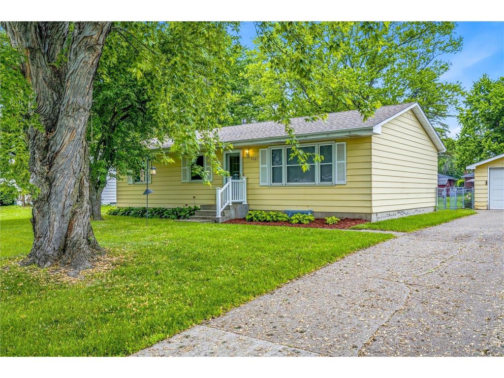3687 Arcade Street N Vadnais Heights MN 55127 7086959 image2
