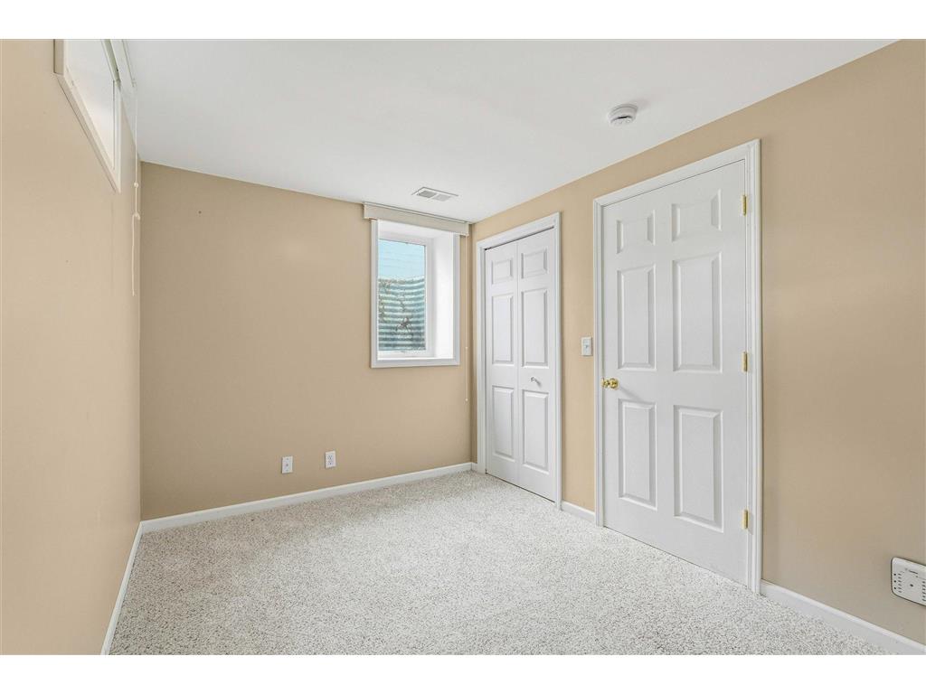 3687 Arcade Street N Vadnais Heights MN 55127 7086959 image32