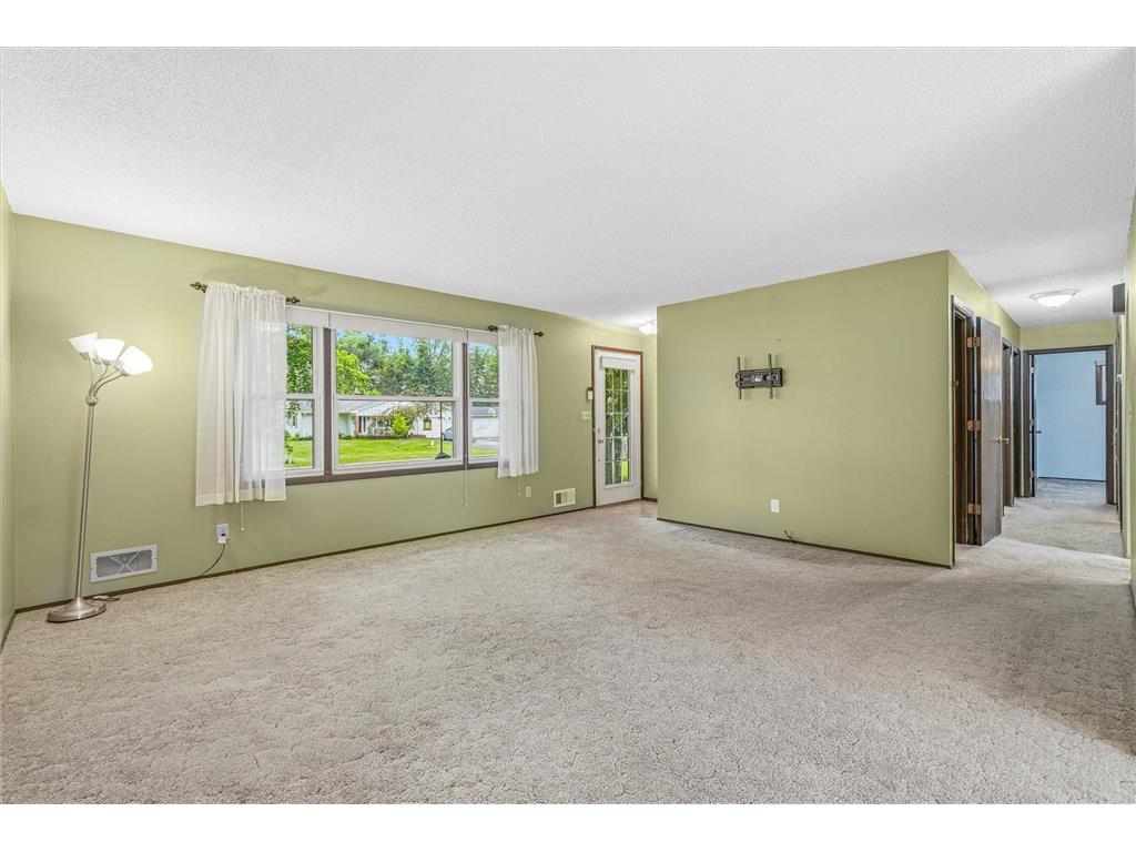 3687 Arcade Street N Vadnais Heights MN 55127 7086959 image8