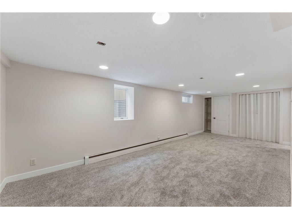 369 View Street Saint Paul MN 55102 7071249 image17