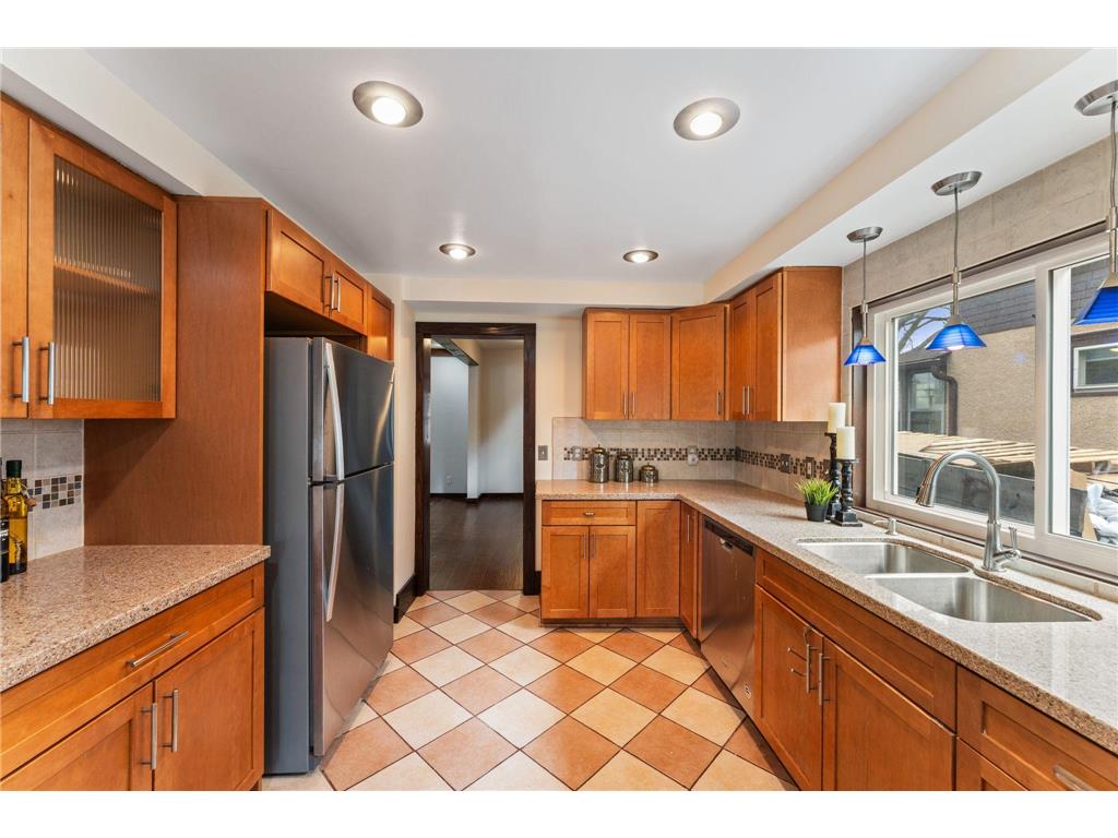 369 View Street Saint Paul MN 55102 7071249 image9