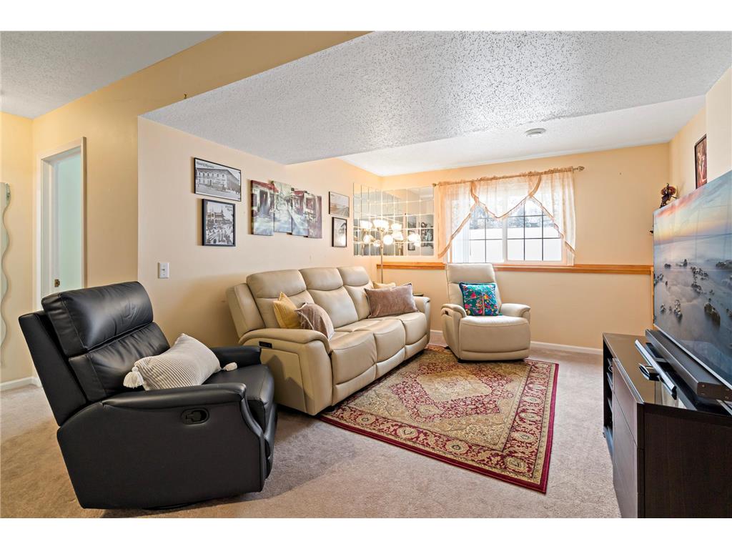 3690 Commonwealth Road Woodbury MN 55125 7051236 image13