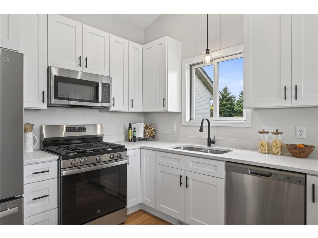 36921 Elk Avenue North Branch MN 55056 7064939 image21