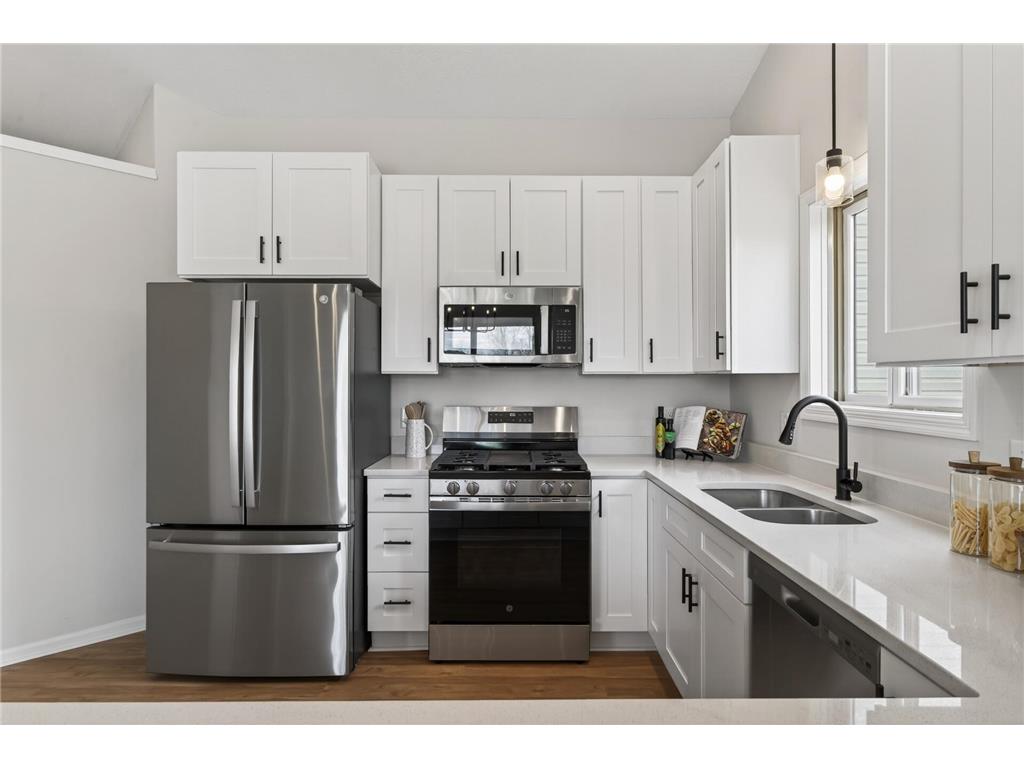 36921 Elk Avenue North Branch MN 55056 7064939 image22
