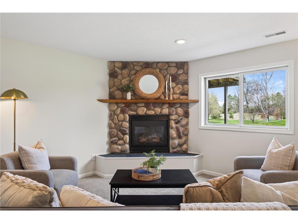 36921 Elk Avenue North Branch MN 55056 7064939 image31