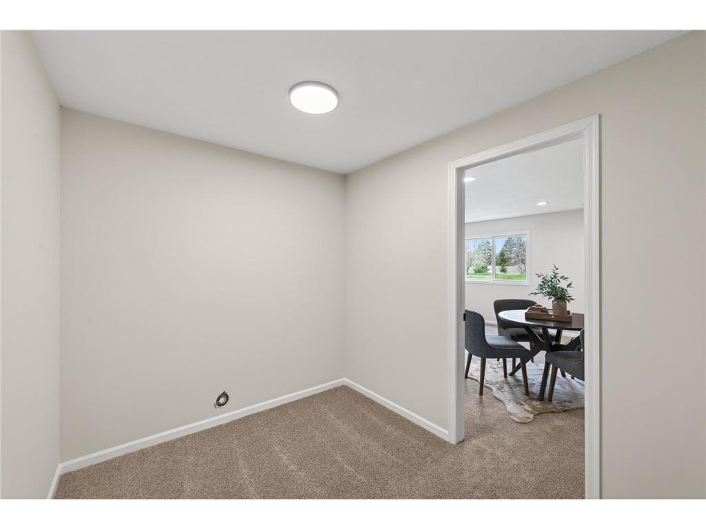 36921 Elk Avenue North Branch MN 55056 7064939 image38