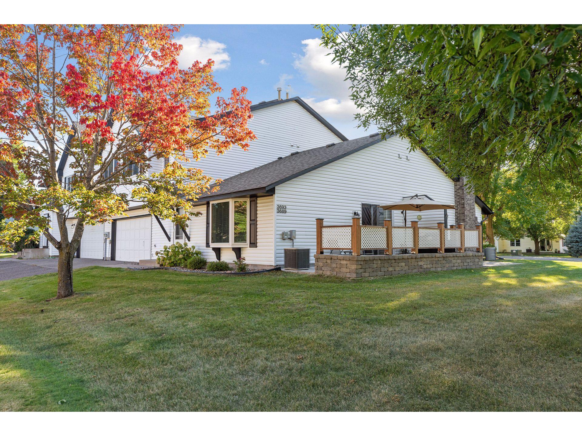 3693 Gershwin Lane N, Oakdale, MN 55128 MLS 5662088 Edina Realty